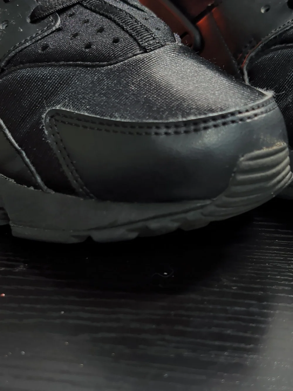 Nike Women’s Air Huarache Run Triple Black Size 8 Sneakers 634835-012